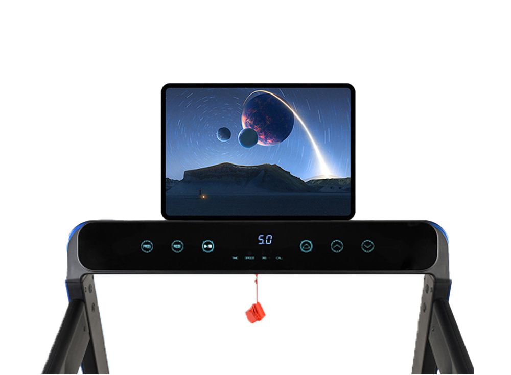 Pequeña cinta de correr de interior de interior completamente plegada