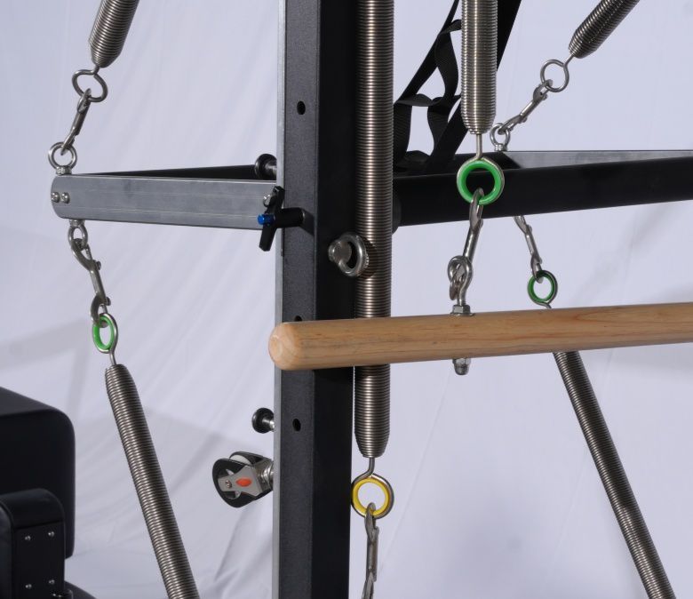 Reformador de pilates de madera de roble de lujo con medio trapecio